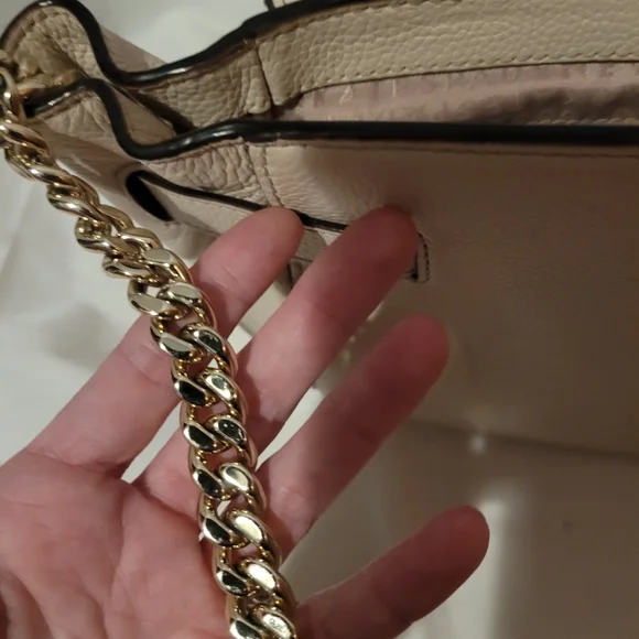 Kate Spade Purse - Picture 5 of 7